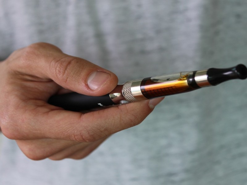 Brief Overview on Vaping CBD Oil